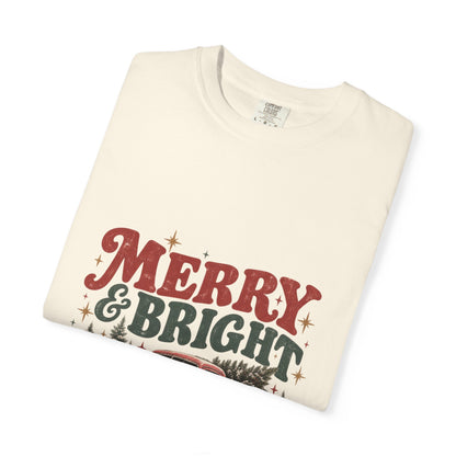 🎄 Merry & Bright Vintage Christmas Tee