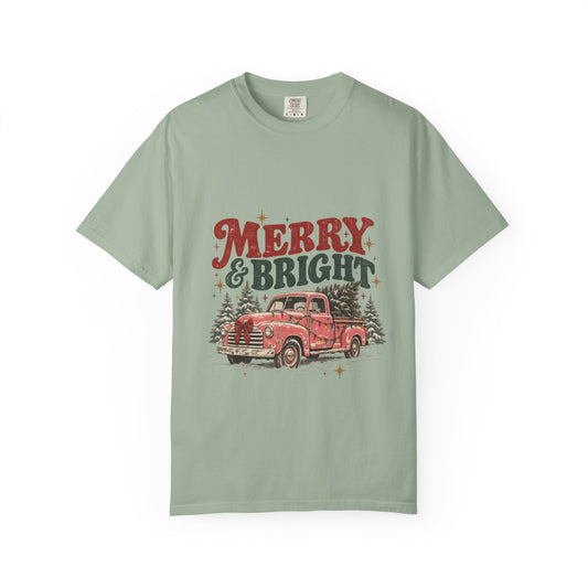🎄 Merry & Bright Vintage Christmas Tee