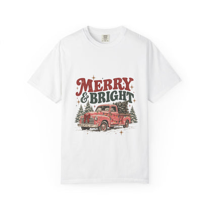 🎄 Merry & Bright Vintage Christmas Tee