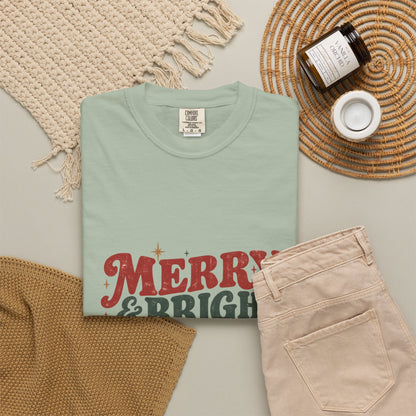 🎄 Merry & Bright Vintage Christmas Tee